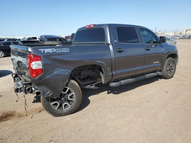 5TFDY5F18JX688670 - 2018 TOYOTA TUNDRA CREWMAX SR5 GRAY photo 3