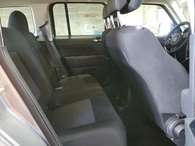 1C4NJRBB9GD668632 - 2016 JEEP PATRIOT SPORT GRAY photo 11