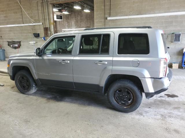 1C4NJRBB9GD668632 - 2016 JEEP PATRIOT SPORT GRAY photo 2