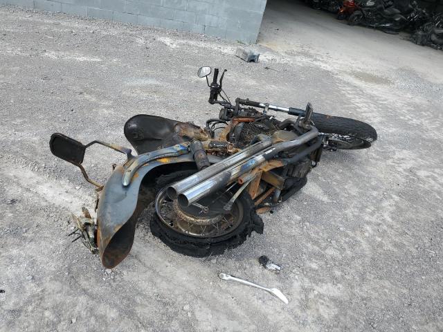 JH2RC4405YM200089 - 2000 HONDA VT750 C BURN photo 4