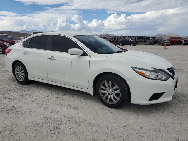 1N4AL3AP5HC275601 - 2017 NISSAN ALTIMA 2.5 WHITE photo 4