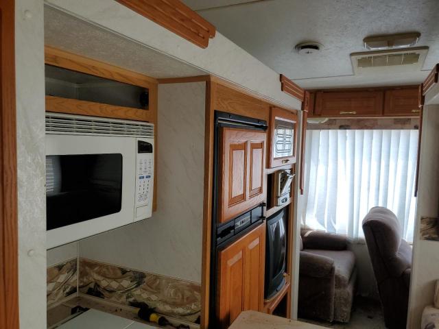 1KB331K271E124186 - 2001 HOLIDAY RAMBLER ALUMASCAPE Սպիտակ լուսանկար 6