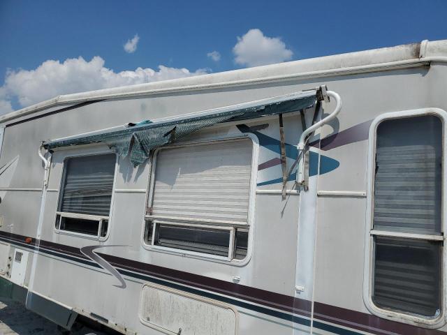 1KB331K271E124186 - 2001 HOLIDAY RAMBLER ALUMASCAPE Սպիտակ լուսանկար 9