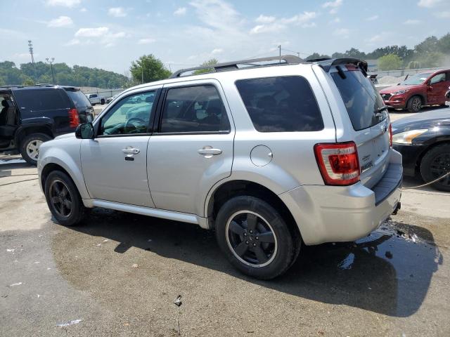 1FMCU9DG6CKB49031 - 2012 FORD ESCAPE XLT SILVER photo 2