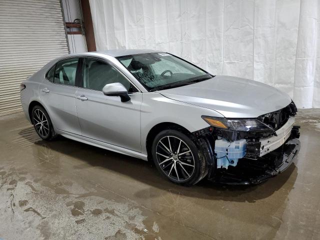 4T1G11AK9PU801722 - 2023 TOYOTA CAMRY SE NIGHT SHADE SILVER photo 4