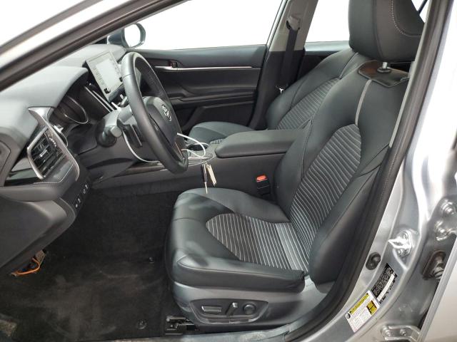 4T1G11AK9PU801722 - 2023 TOYOTA CAMRY SE NIGHT SHADE SILVER photo 7