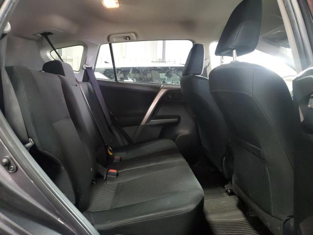 JTMBFREV1JJ727143 - 2018 TOYOTA RAV4 LE GRAY photo 11