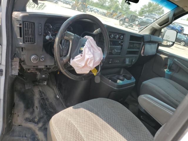 1GCZGHFG6K1210816 - 2019 CHEVROLET EXPRESS G3500 თეთრი ფოტო 8