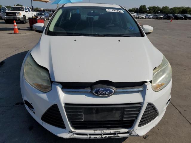 1FADP3F28EL332612 - 2014 FORD FOCUS SE WHITE photo 5