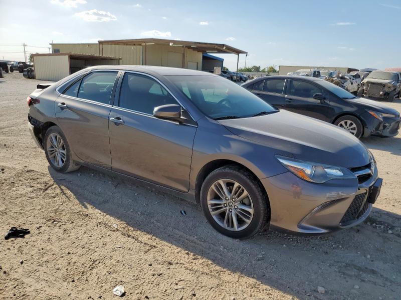 4T1BF1FK1GU116599 - 2016 TOYOTA CAMRY SE LE Gri fotoğraf 4