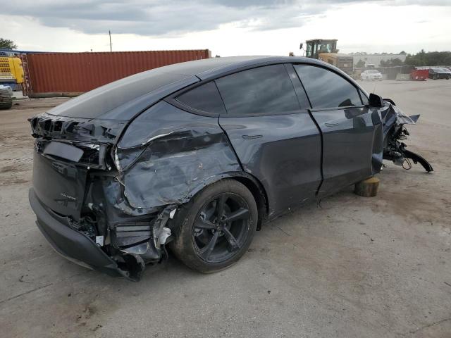 7SAYGDEE0TA398116 - 2026 TESLA MODEL Y CHARCOAL photo 3