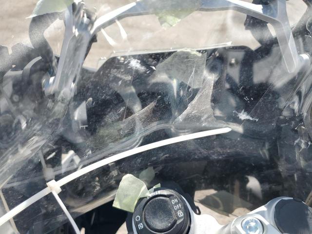 WB10A1203JZ967597 - 2018 BMW R1200 GS ADVENTURE WHITE photo 7