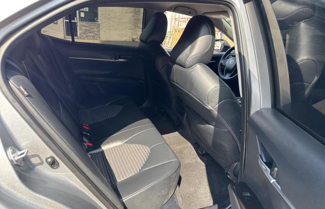 4T1G11AK9RU883163 - 2024 TOYOTA CAMRY SE NIGHT SHADE SILVER photo 6