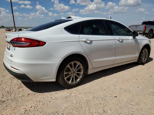 3FA6P0LUXLR156531 - 2020 FORD FUSION SE WHITE photo 3