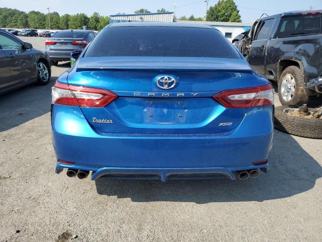 4T1B61HK2JU055770 - 2018 TOYOTA CAMRY XSE BLUE photo 6