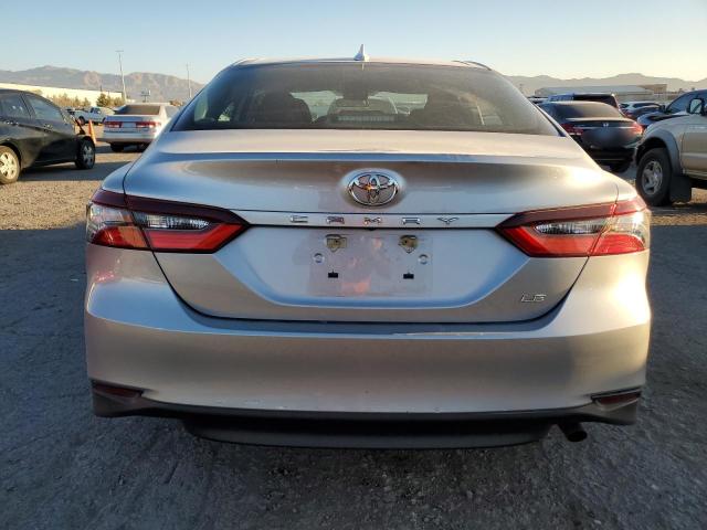 4T1C11AK8NU674120 - 2022 TOYOTA CAMRY LE ვერცხლისფერი ფოტო 6