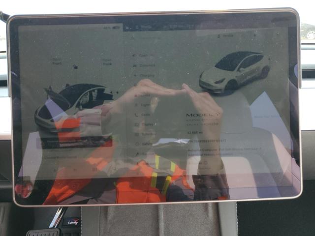 7SAYGDEE6RF127377 - 2024 TESLA MODEL Y WHITE photo 9