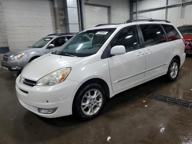 2004 TOYOTA SIENNA XLE, 