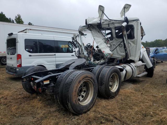 3AKJGEFG1JSKB7762 - 2018 FREIGHTLINER CASCADIA 1 WHITE photo 4