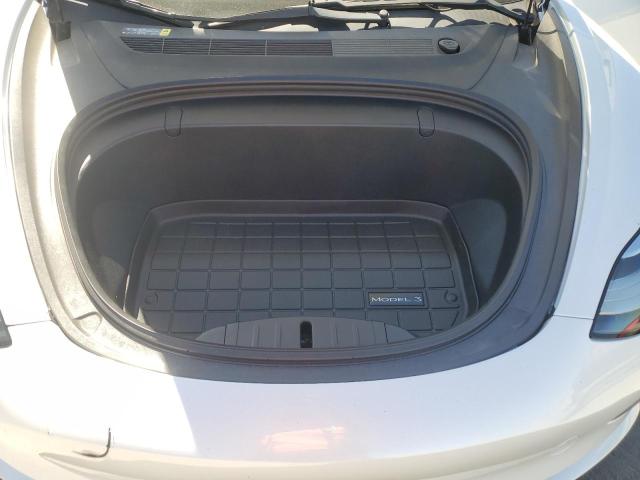 5YJ3E1EA7JF038799 - 2018 TESLA MODEL 3 WHITE photo 11