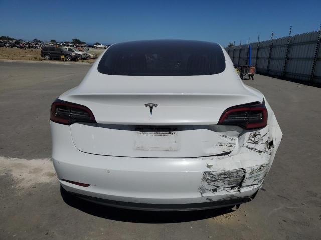 5YJ3E1EA7JF038799 - 2018 TESLA MODEL 3 WHITE photo 6