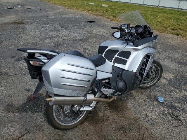 JKBZGNC13BA009024 - 2011 KAWASAKI ZG1400 C SILVER photo 3