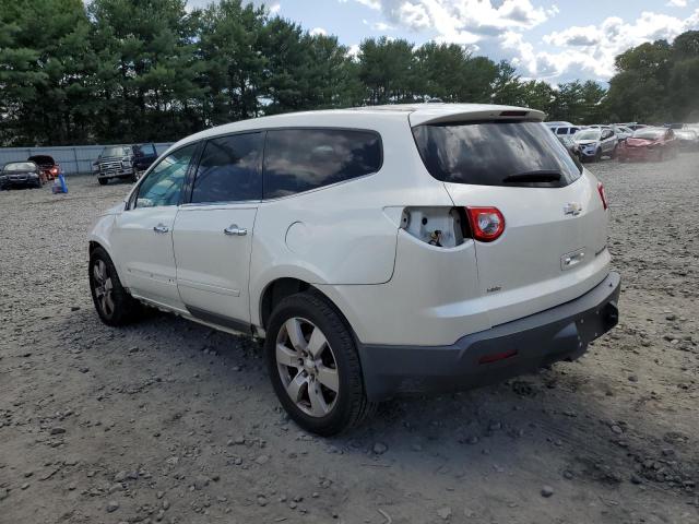 1GNKVGED9CJ183905 - 2012 CHEVROLET TRAVERSE LT WHITE photo 3