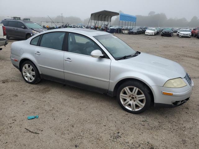 WVWAD63B55E079331 - 2005 VOLKSWAGEN PASSAT GLS SILVER photo 4