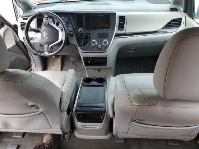 5TDYK3DC5FS566146 - 2015 TOYOTA SIENNA XLE GRAY photo 8
