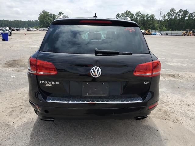 WVGEF9BP2CD011836 - 2012 VOLKSWAGEN TOUAREG V6 BLACK photo 6