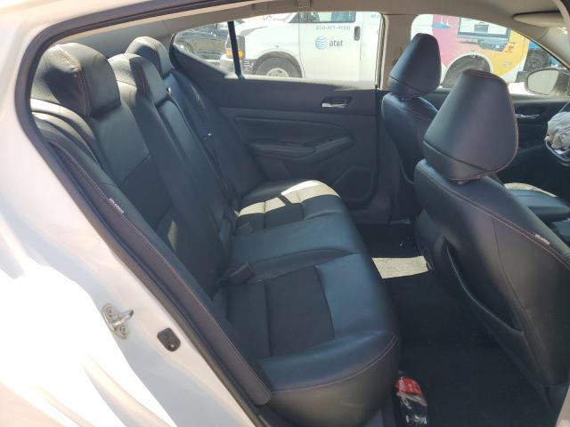 1N4BL4CV7KC129472 - 2019 NISSAN ALTIMA SR WHITE photo 10