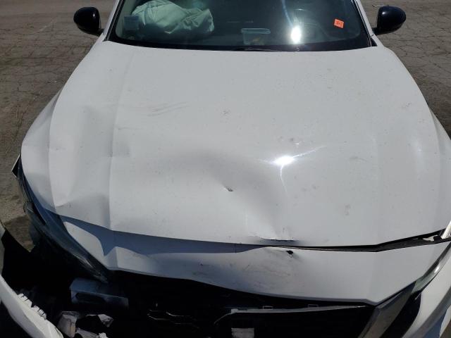 1N4BL4CV7KC129472 - 2019 NISSAN ALTIMA SR WHITE photo 11