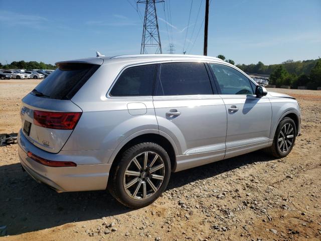 WA1VAAF71HD002450 - 2017 AUDI Q7 PRESTIGE SILVER photo 3