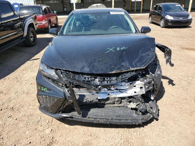 4T1G11AK9PU739223 - 2023 TOYOTA CAMRY SE NIGHT SHADE BLACK photo 5