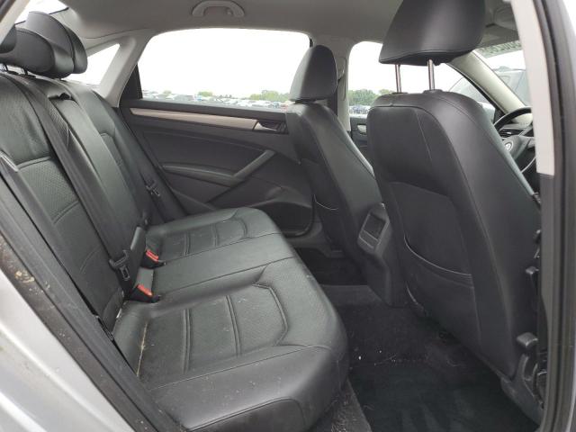 1VWAT7A31EC026302 - 2014 VOLKSWAGEN PASSAT S SILVER photo 10