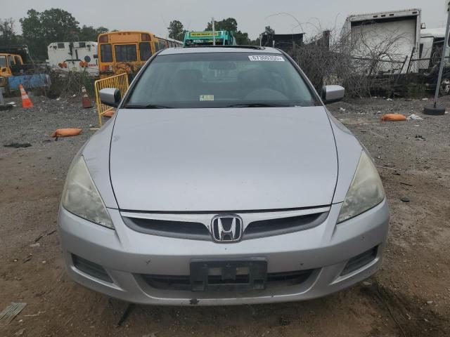 1HGCM665X7A015716 - 2007 HONDA ACCORD EX SILVER photo 5