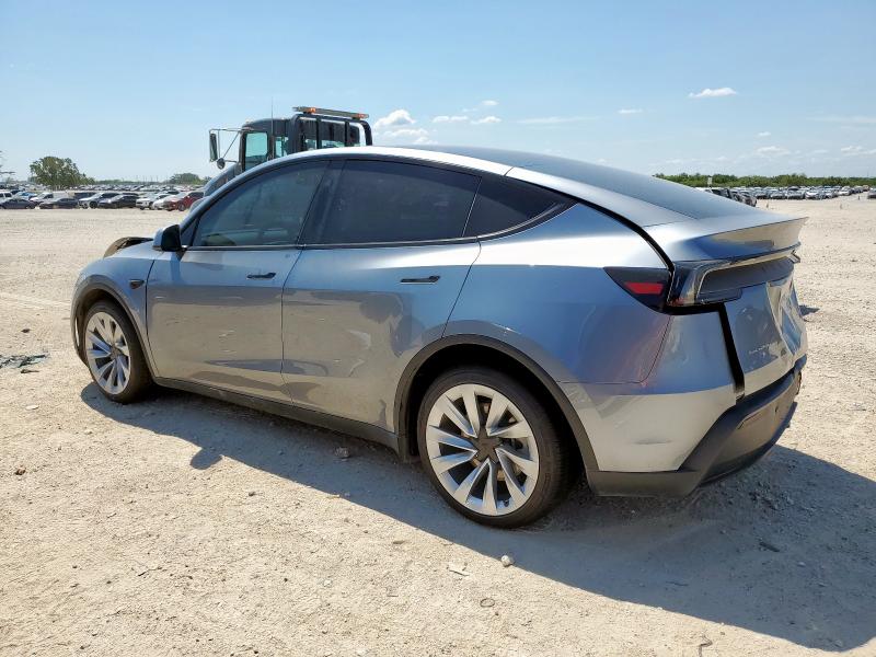 7SAYGDEE7TA380843 - 2026 TESLA MODEL Y GRAY photo 2