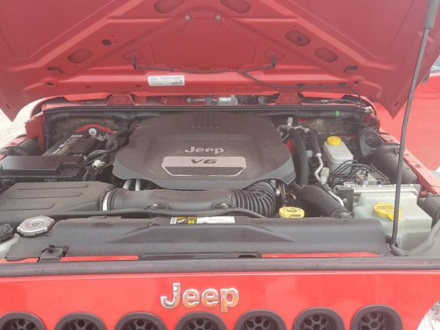 1C4BJWDG5FL755300 - 2015 JEEP WRANGLER U SPORT RED photo 12