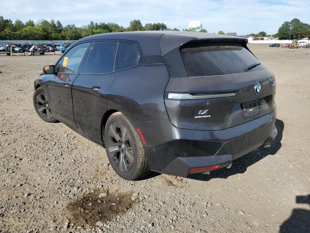 WB523CF03PCM57821 - 2023 BMW IX XDRIVE50 GRAY photo 2