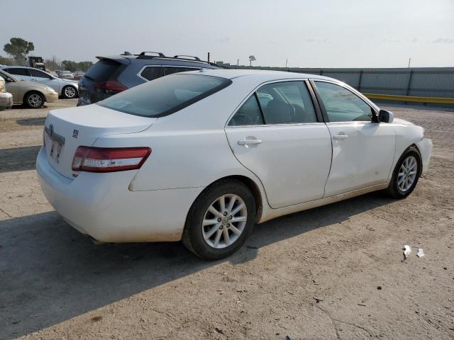 4T4BF3EK9BR102316 - 2011 TOYOTA CAMRY BASE WHITE photo 3