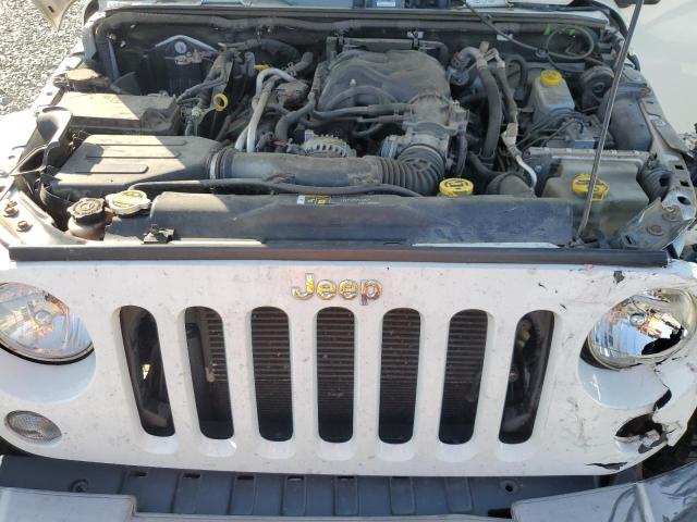 1C4BJWDG1JL806123 - 2018 JEEP WRANGLER U SPORT WHITE photo 12