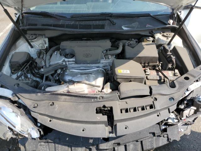4T1BF1FK9HU647387 - 2017 TOYOTA CAMRY LE WHITE photo 11