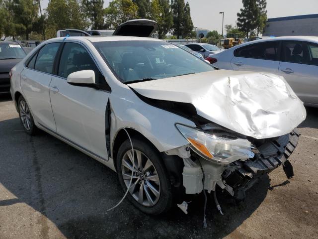 4T1BF1FK9HU647387 - 2017 TOYOTA CAMRY LE WHITE photo 4