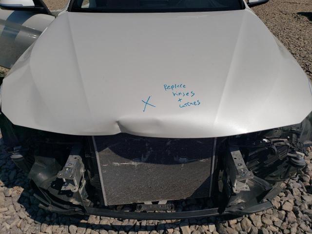 WBA4Z7C56JED47411 - 2018 BMW 440XI WHITE photo 11