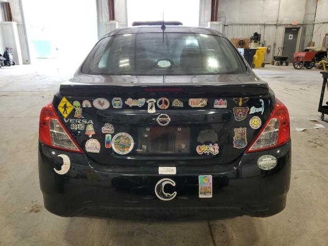 3N1CN7AP6KL813046 - 2019 NISSAN VERSA S أسود صورة 6