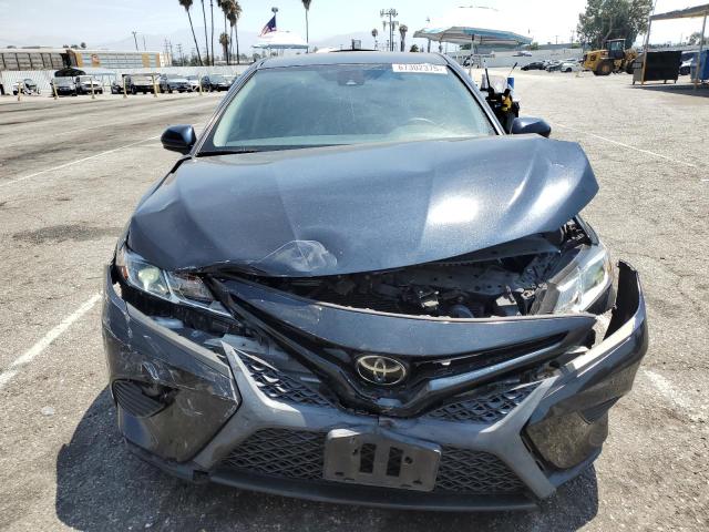 4T1B11HK9KU698648 - 2019 TOYOTA CAMRY L BLUE photo 5