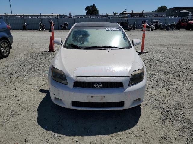 JTKDE167570184500 - 2007 TOYOTA SCION TC WHITE photo 5