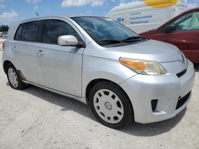 JTKKU10449J033119 - 2009 TOYOTA SCION XD SILVER photo 4