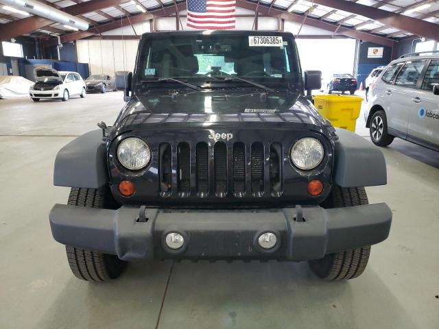 1C4BJWDG3DL698074 - 2013 JEEP WRANGLER U SPORT BLACK photo 5