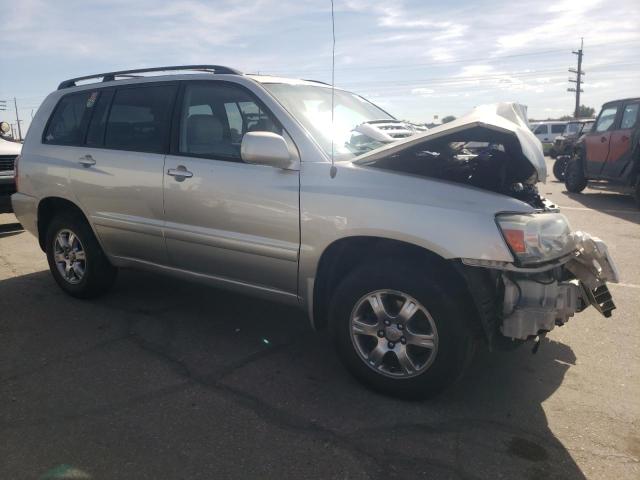 JTEEP21A640021330 - 2004 TOYOTA HIGHLANDER SILVER photo 4